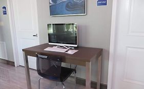 Hotel Blue - Woodlands